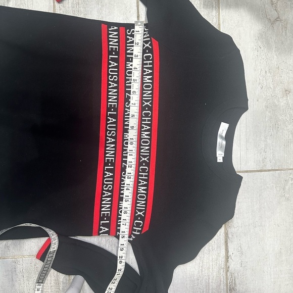 Simons Contemporaine Chamonix Saint-Moritz Lausanne Graphic Sweater Black & Red - Picture 2 of 6